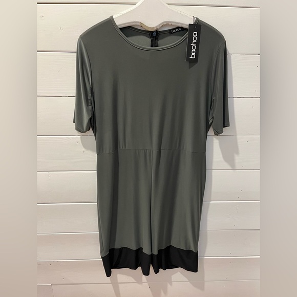 Boohoo Colorblock Romper – NWT – Size 18 - Picture 1 of 9